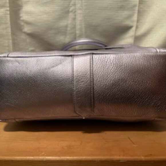 Aimee Kestenberg SORRY I'M LATE Lilac Metallic Pebbled Leather Satchel RARE FIND - Picture 6 of 11